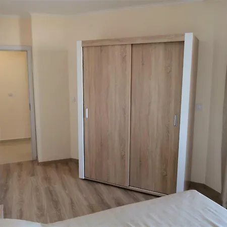 Luxe 3-room Sea View 布尔加斯